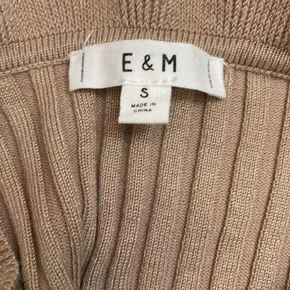 E&M Top - Picture 6 of 6